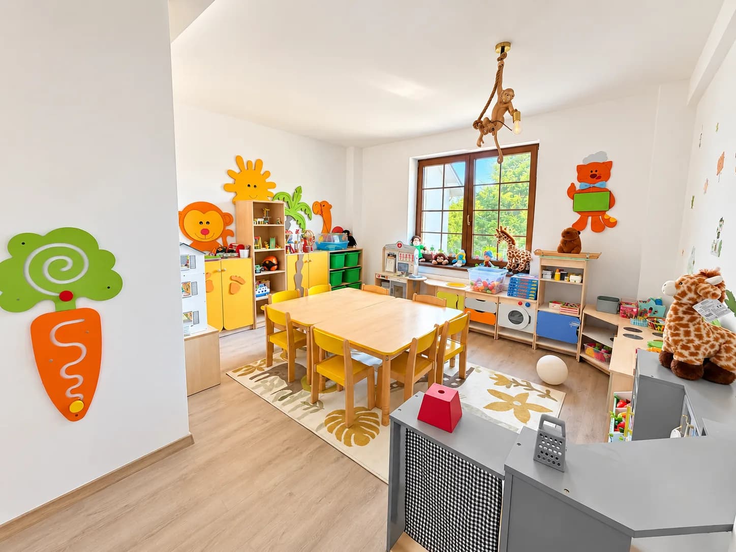 Valea Maimuțelor — Sala cu jocuri de rol